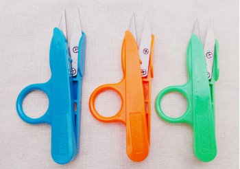 thread cutter, scissors,
